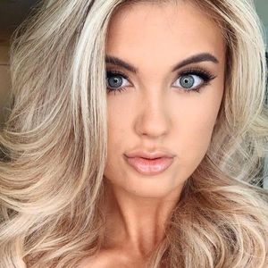 Meet your Posher, Deanna